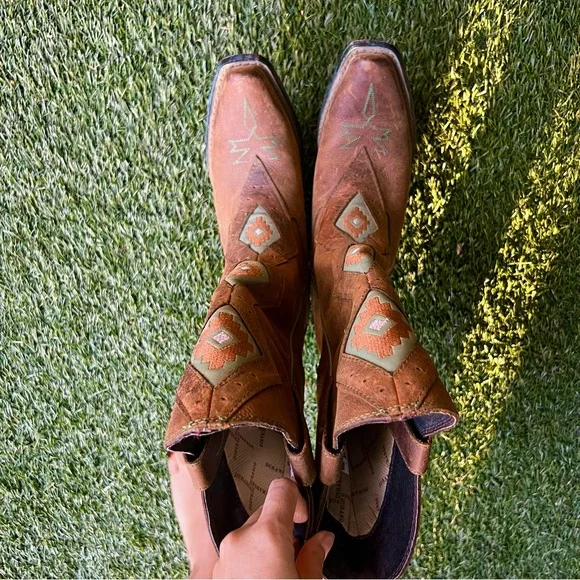 Crush™ by Durango® Women's Tribal Western Boots, Size 6 - Picture 2 of 12